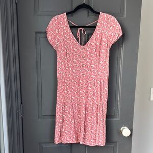 Hollister Pink Floral dress with Flutter Sleeves